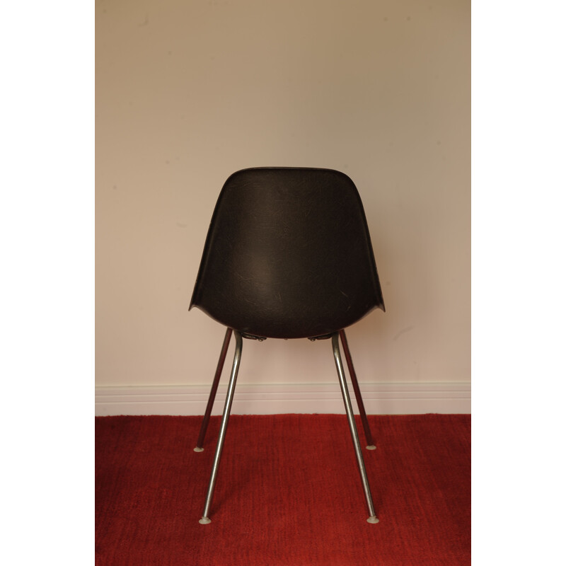 Sedia in fibra vintage di Charles e Ray Eames per Herman Miller