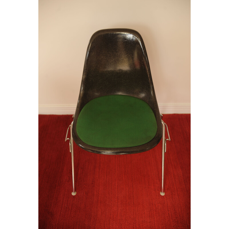 Vintage fiberglass and chrome DSS chair  by Charles and Ray Eames for Herman Miller