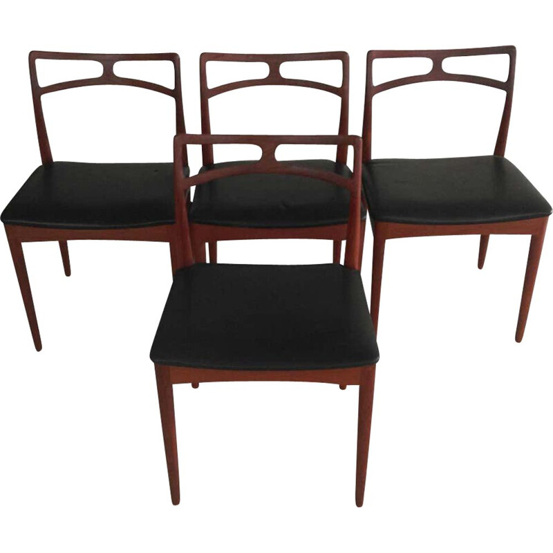 Set of 4 vintage teak chairs Inc. by Johannes Andersen, Denmark