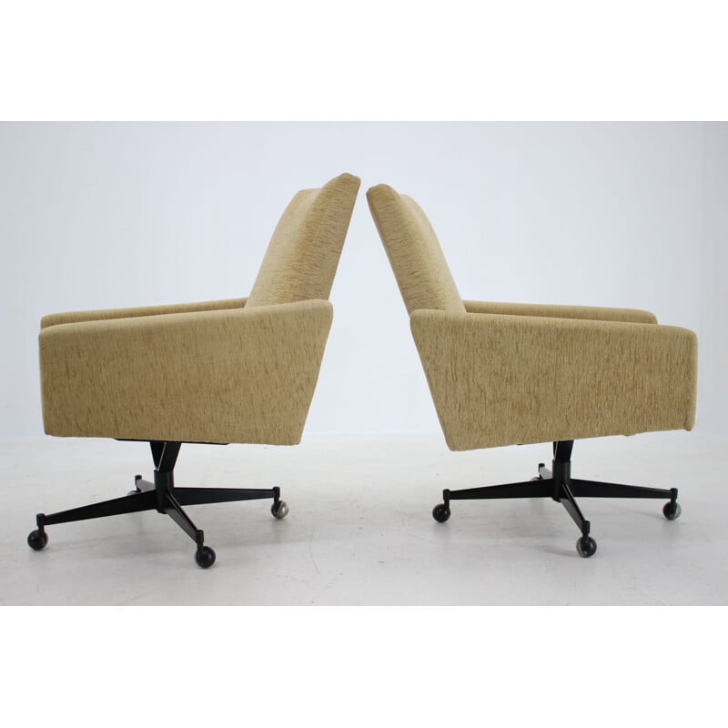 Pair of vintage swivel armchairs, Czechoslovakia 1970