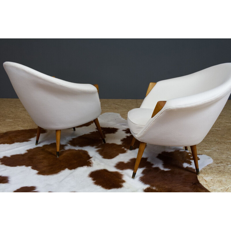 Pair of vintage Lounge Chairs in Elm Reupholstered in Off-White Wool Danish 1950