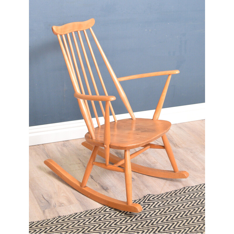 Rocking Chair vintage en bois d'orme Ercol 1965
