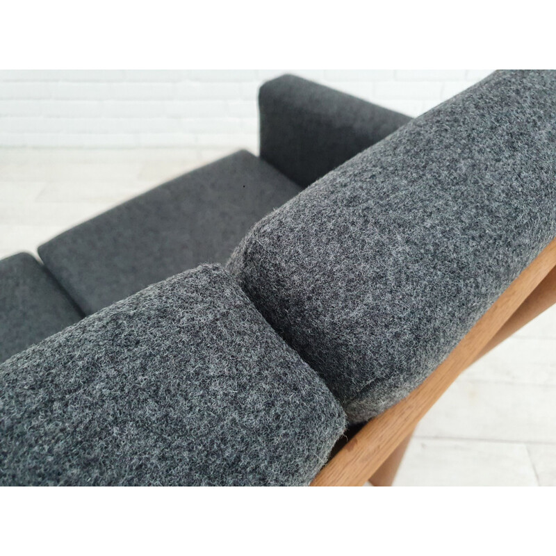 Vintage sofa, model GE236, H.J.Wegner, oak wood, wool fabric, 1970s