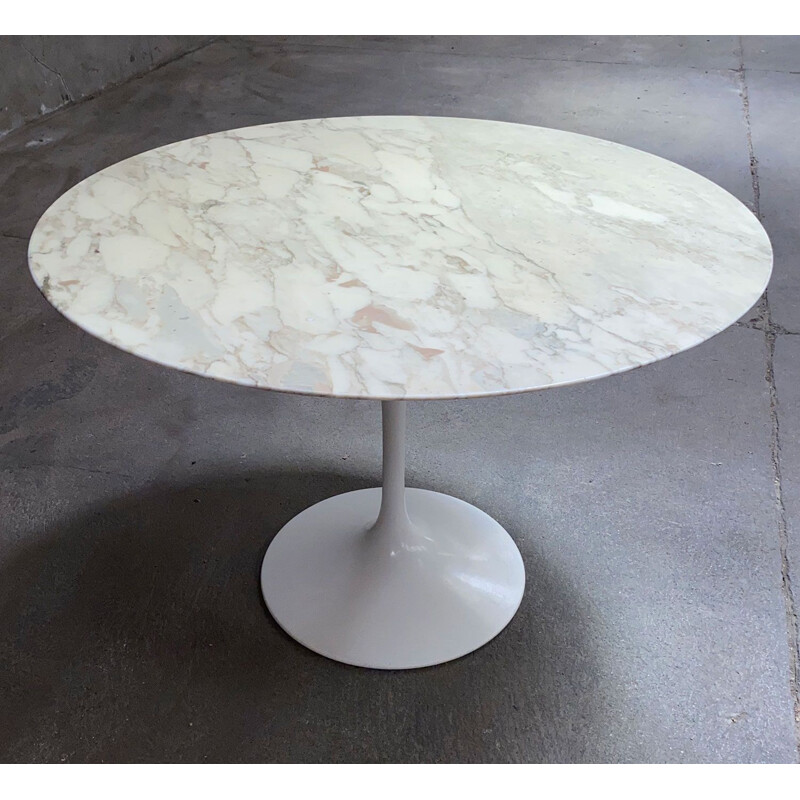 Vintage table Eero Saarinen by Knoll