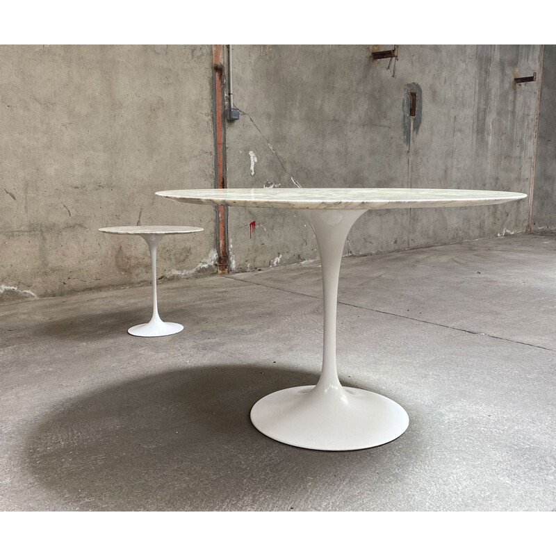 Vintage table Eero Saarinen by Knoll
