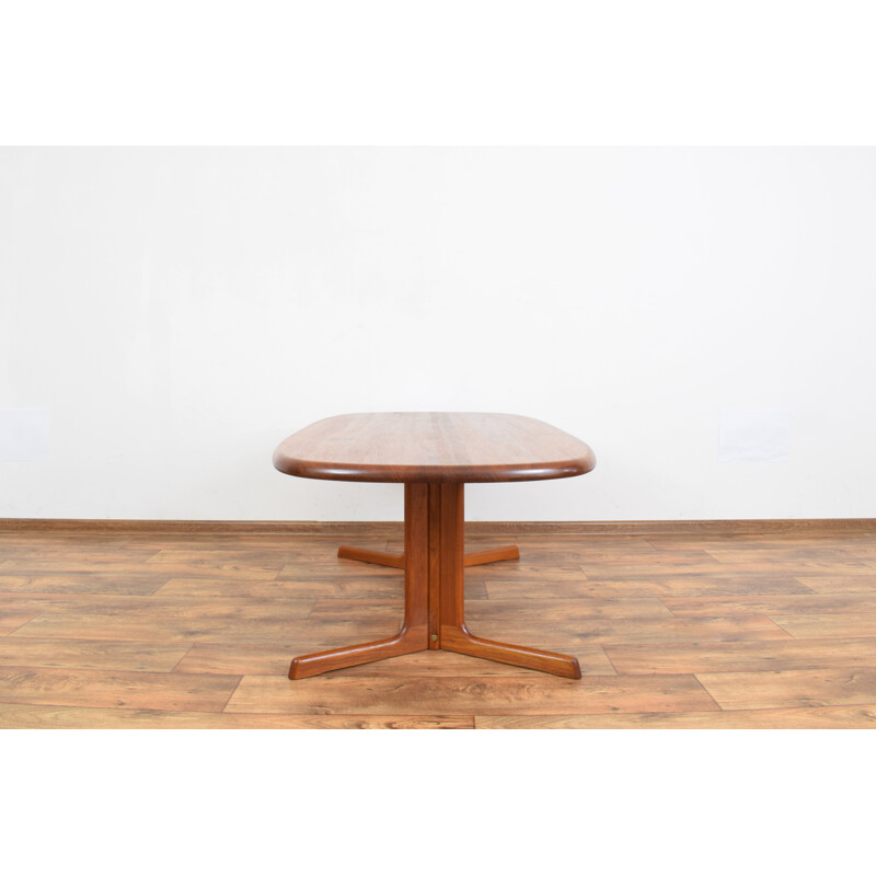 Vintage solid teak coffee table in Dyrlund, Denmark 1970