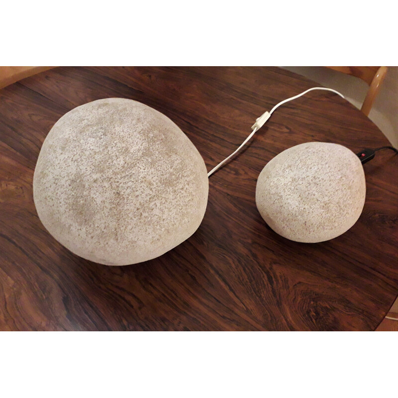 Pair of vintage pebble fiberglass lamps