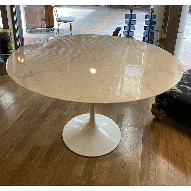 Vintage tulip dining table Eero Saarinen