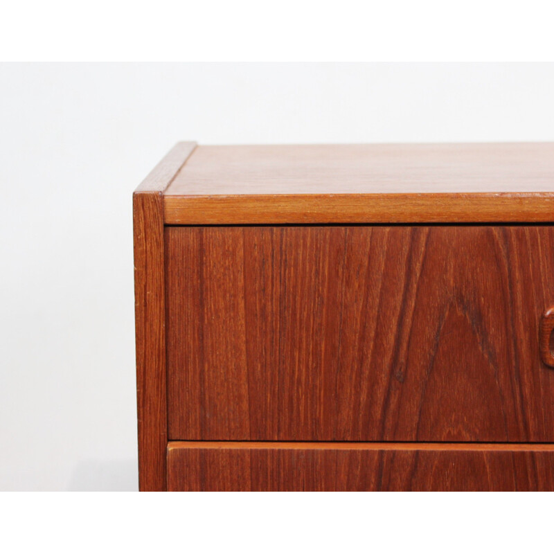 Small vintage chest of drawers in teak of danish 1960s