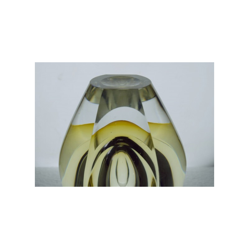 Scandinavian Kosta "Ventana" vase in glass with yellow detailsMona MORALES SCHIDT - 1950s