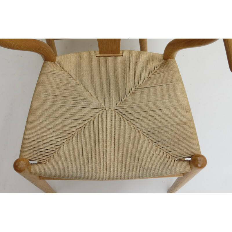 Carl Hansen "Wishbone" chair in oak and paper cord, Hans WEGNER - 1940s