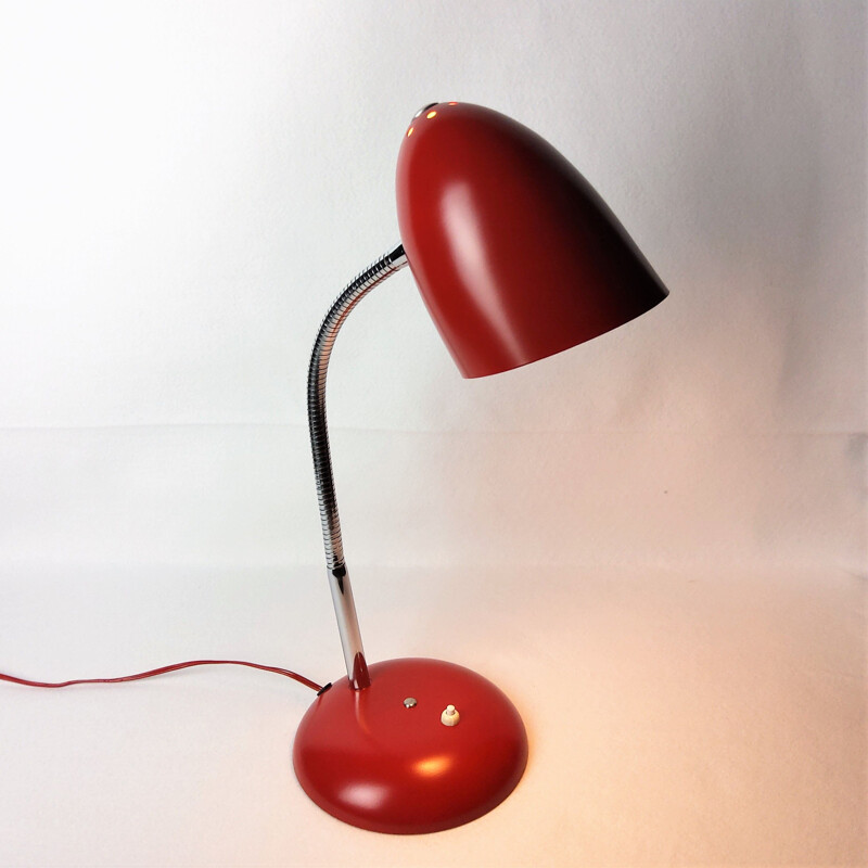 Lampada vintage Bauhaus in metallo rosso 1950