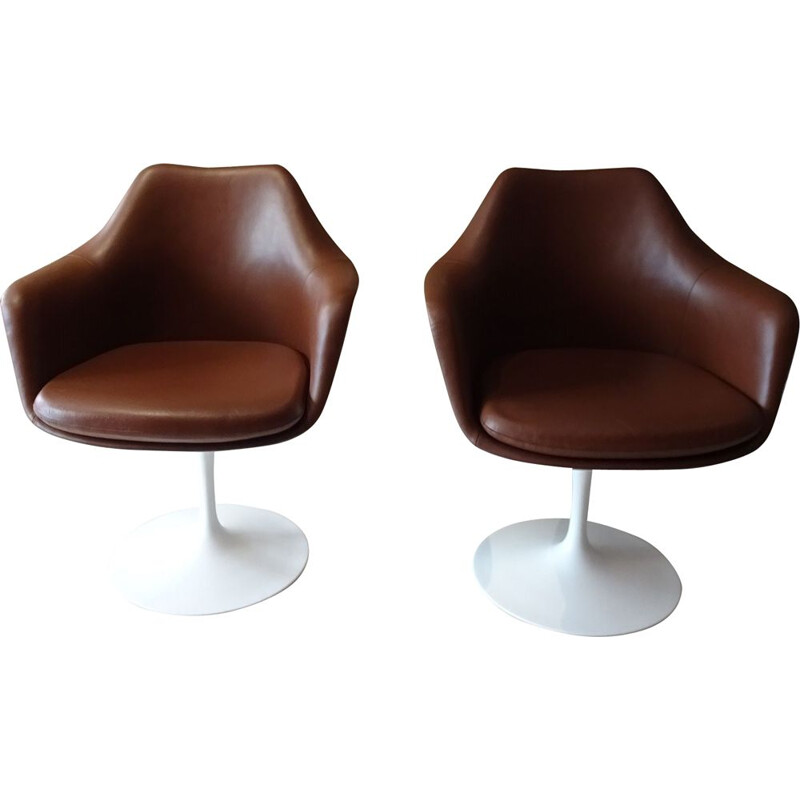 Paire de fauteuils vintage pivotants par Eero Saarinen pour Knoll 1990