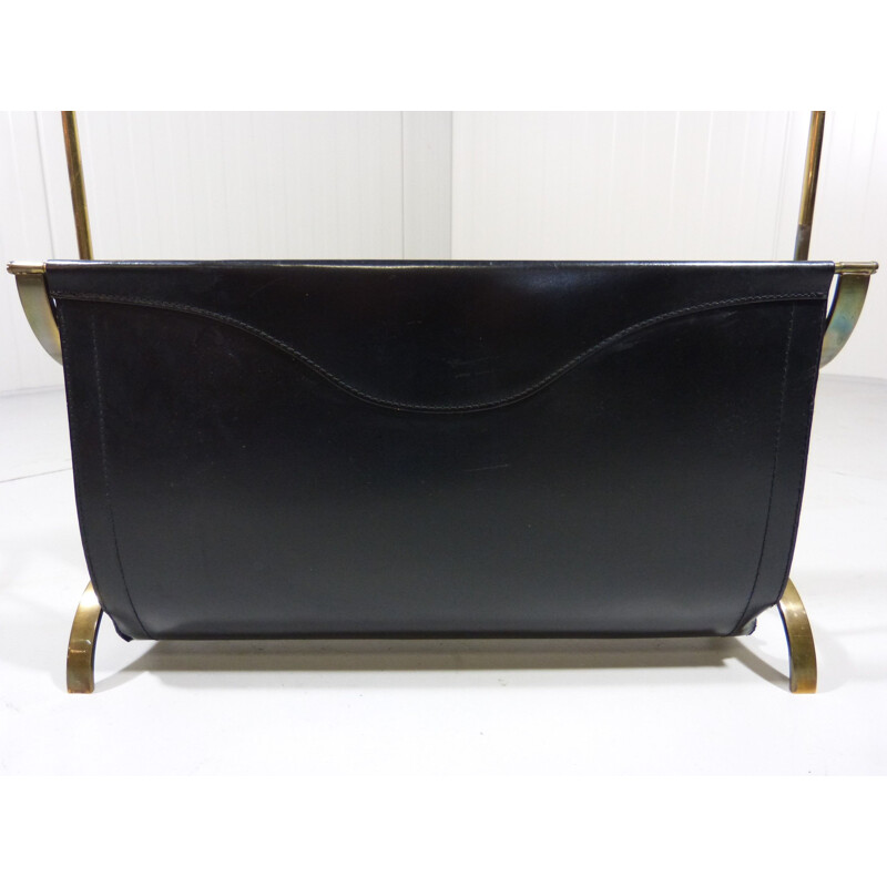 Porte-revues vintage en cuir noir et laiton 1950