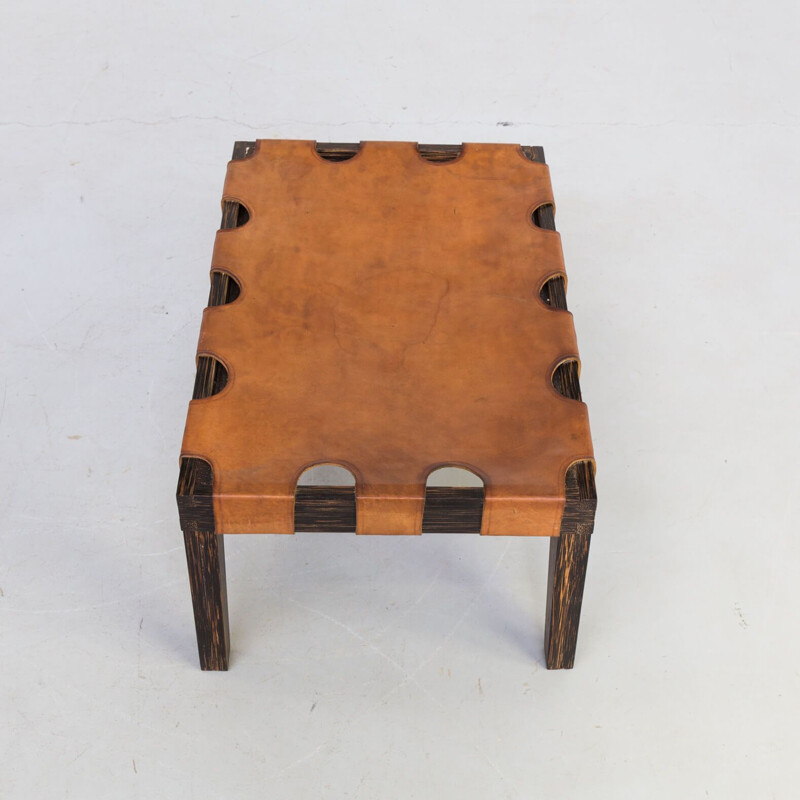 Paire de fauteuils Vintage en bois et cuir sellier avec ottomans 1960