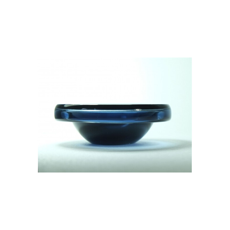 Nuutajärvi Notsjö Scandinavian blue bowl in glass, Jaako NIEMI - 1962