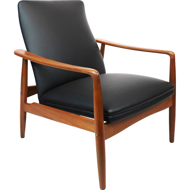 Vintage Easy chair in teak and black leather designed by Søren Ladefoged 1960s