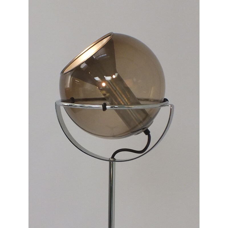 Vintage Globe floor lamp - Raak Amsterdam - Frank Ligtelijn