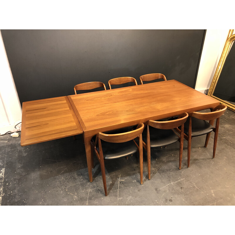 Set of 6 chairs with large table by Johannes Andersen for Uldum Mobelfabrik