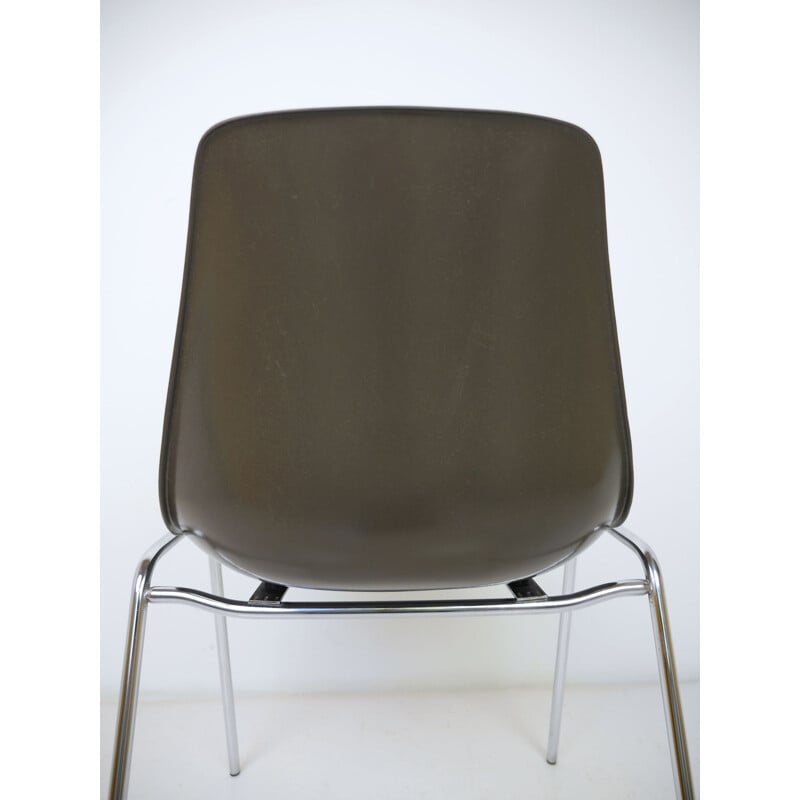 Chaise vintage empilable en fibre de verre par Georg Leowald pour Wilkhahn, Allemagne, années 1950