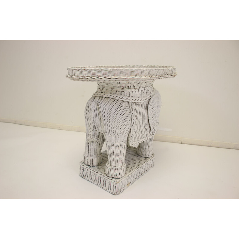 Table vintage en osier en forme d'éléphant