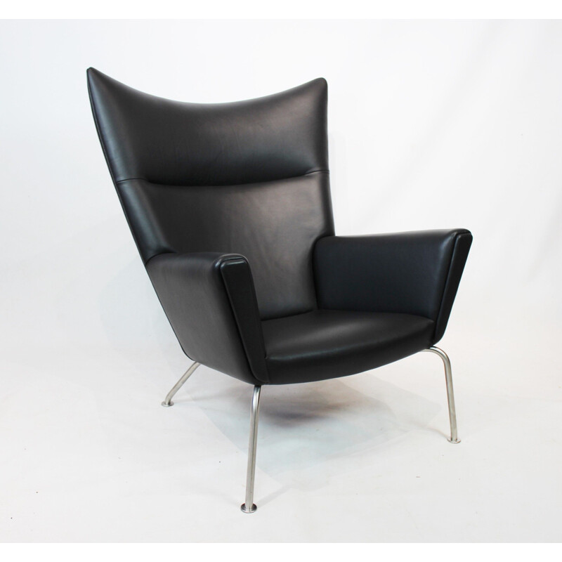 Vintage Wingchair, model CH445, in black leather by Hans J. Wegner  by Carl Hansen and Son 1960