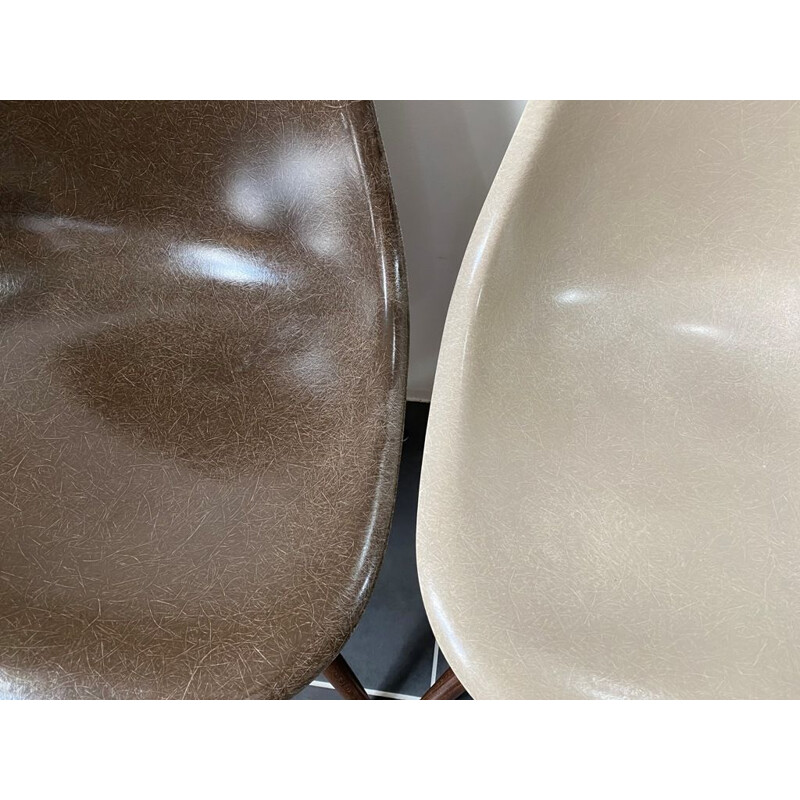 4 vintage chairs dsw brown greige eames herman miller walnut 1970