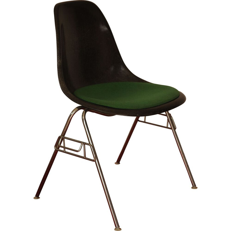 Sedia DSS vintage in fibra di vetro e cromo di Charles e Ray Eames per Herman Miller