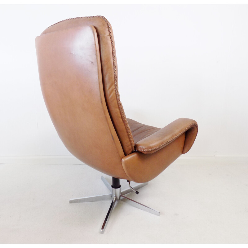 Vintage brown leather armchair De Sede S 231 James Bond