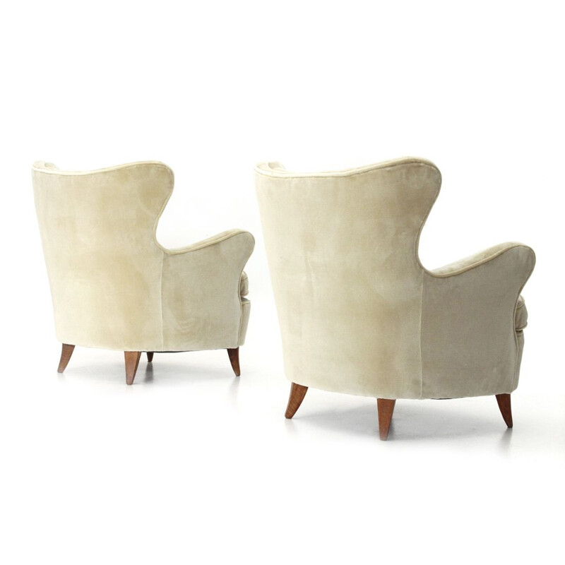 Pair of vintage cream white velvet armchairs, Italian 1940