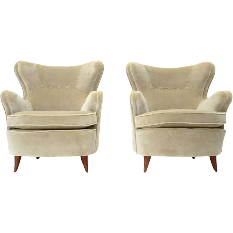 Pair of vintage cream white velvet armchairs, Italian 1940