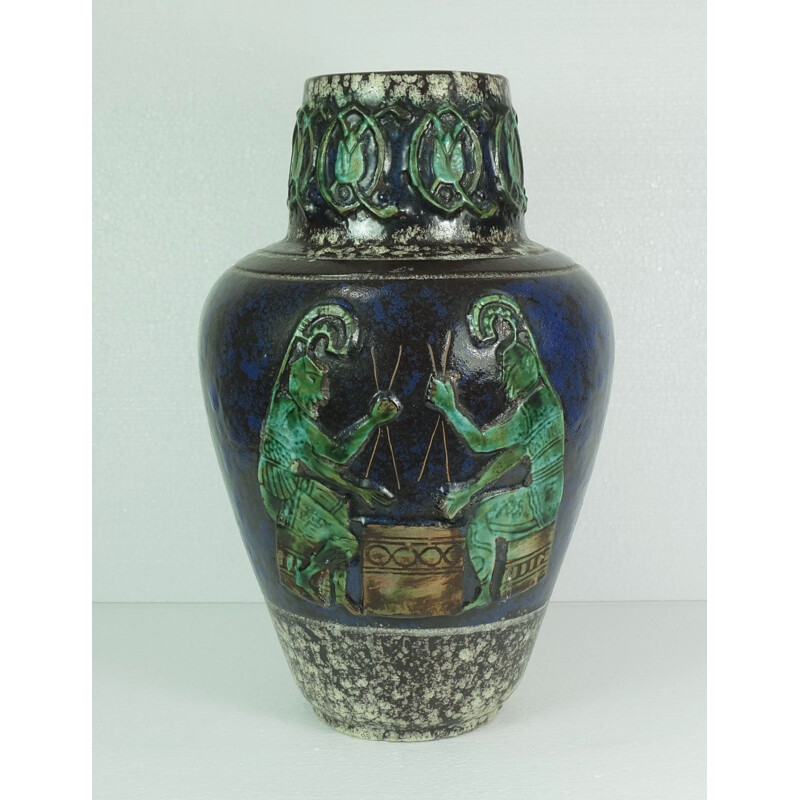 Vase allemand vintage à relief, Walter GERHARDS - 1960