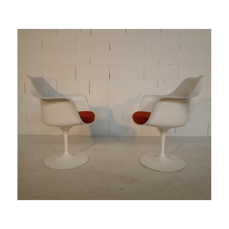 Pair of "Tulip" armchairs Eero SAARINEN, manufacturer KNOLL - 1970s