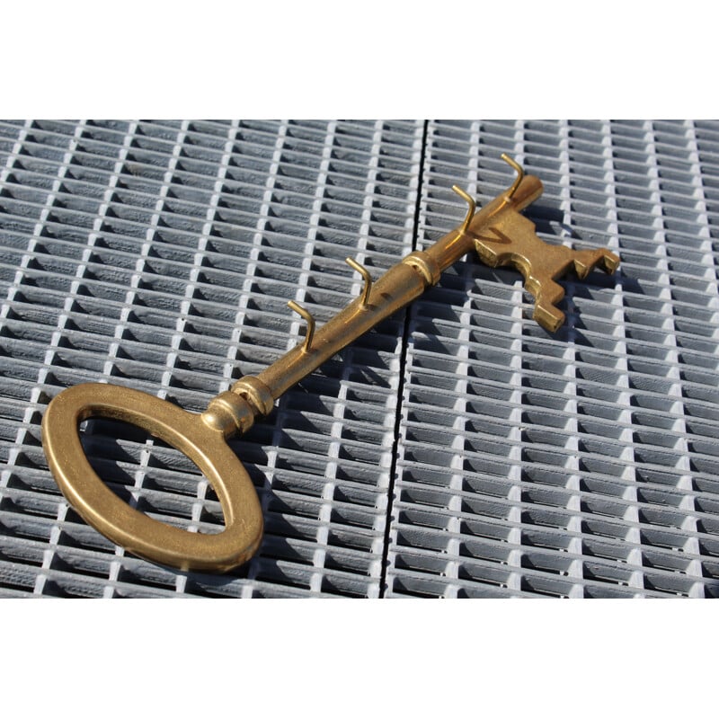 Vintage brass key ring, 1970