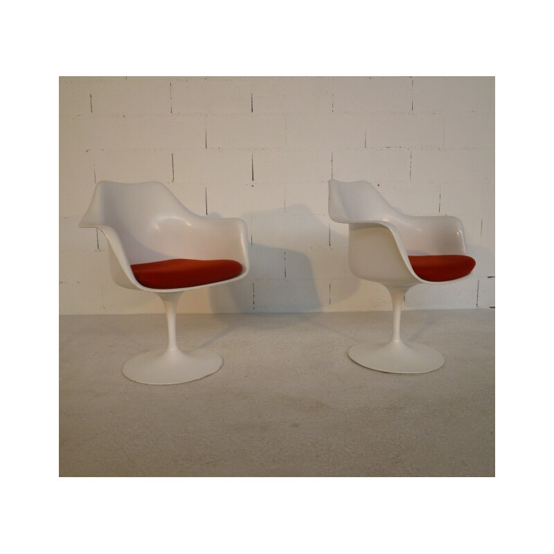 Pair of "Tulip" armchairs Eero SAARINEN, manufacturer KNOLL - 1970s