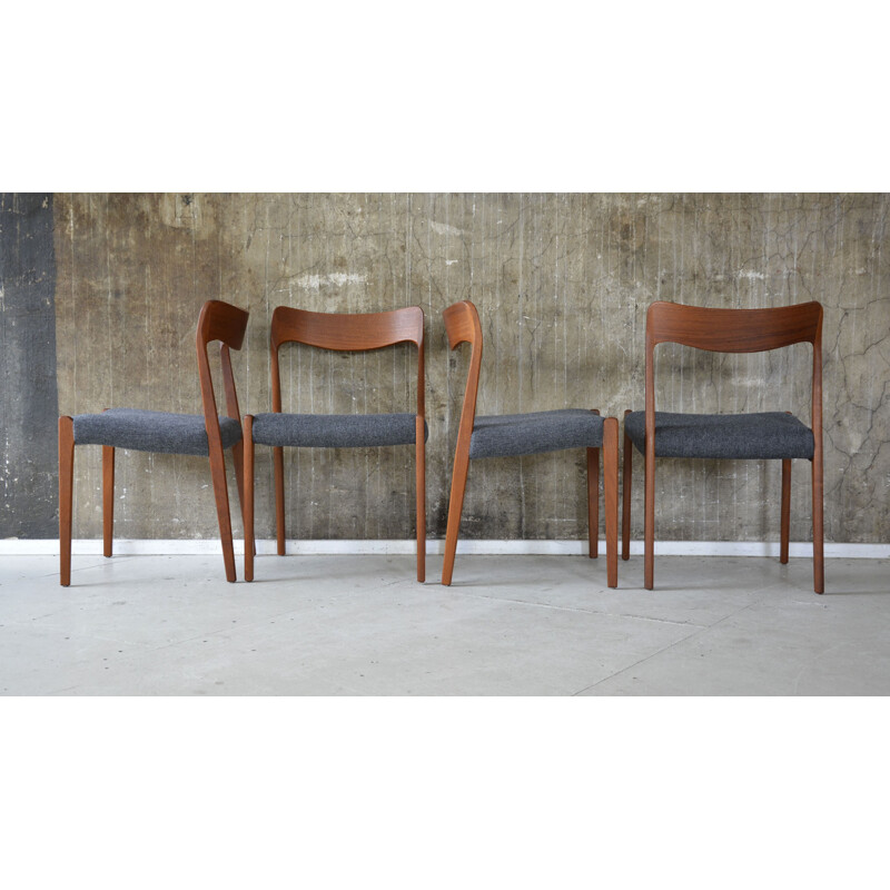 Set of 4 teak and grey fabric Scandinavian chairs - 1960s