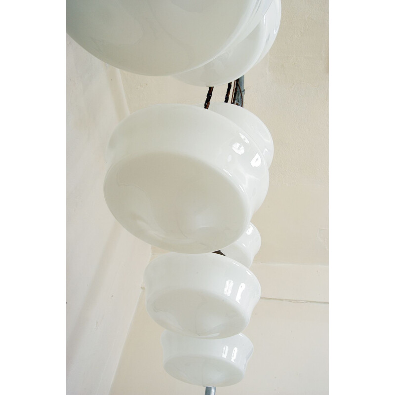 Lot de 8 lampes vintage de chapelle en cuivre cuivreux blanc opalin Art déco industriel 1930