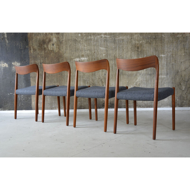 Set of 4 teak and grey fabric Scandinavian chairs - 1960s