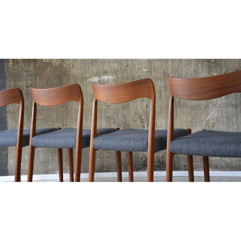 Set of 4 teak and grey fabric Scandinavian chairs - 1960s