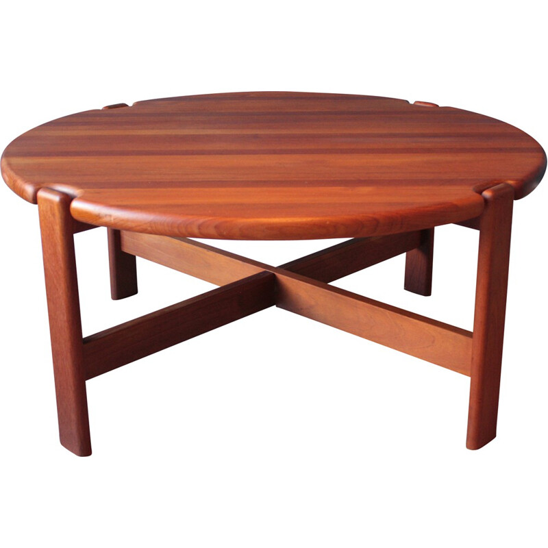 Scandinavian round coffee table in solid teak - 1970s
