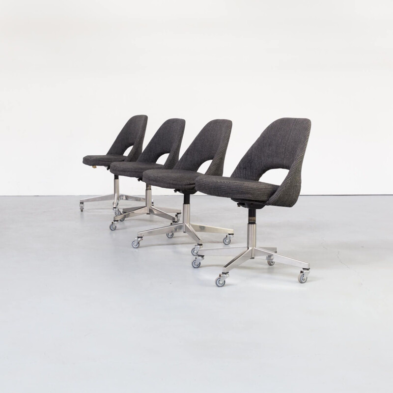 Set of 4 Vintage model 71 office chair for Knoll International Eero Saarinen 1960s