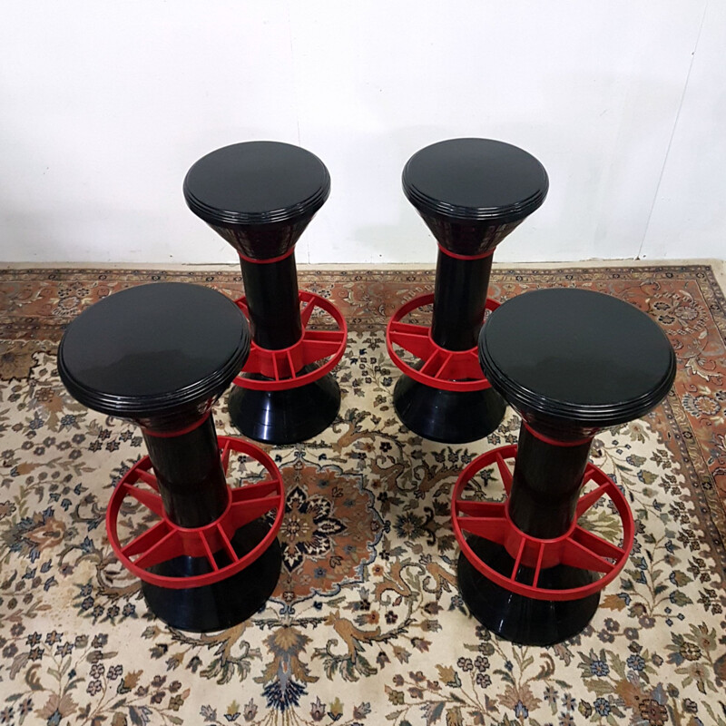 Set of 4 vintage bar stools Memphis, France 1970