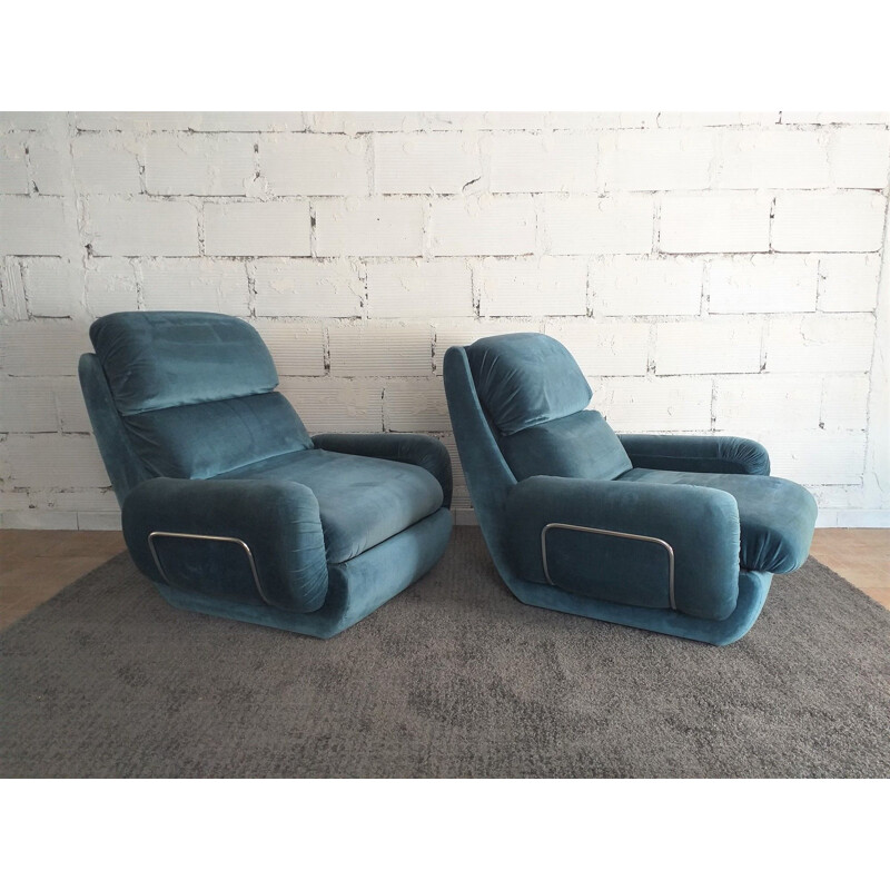 Pair of Vintage Italian space age armchairs 1970