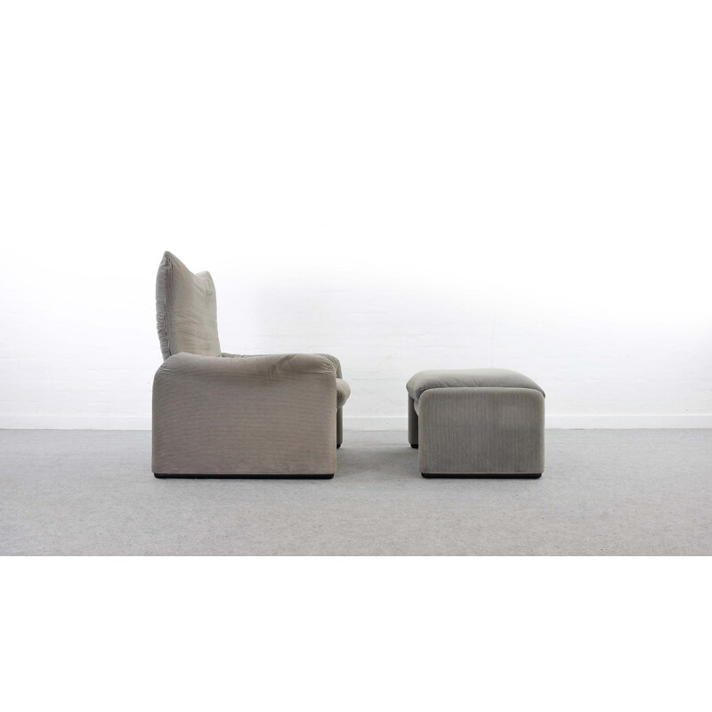 Vintage Chair and Ottoman Stool in grey Cassina Maralunga 1973