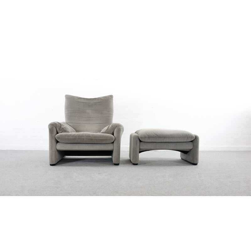 Vintage Chair and Ottoman Stool in grey Cassina Maralunga 1973