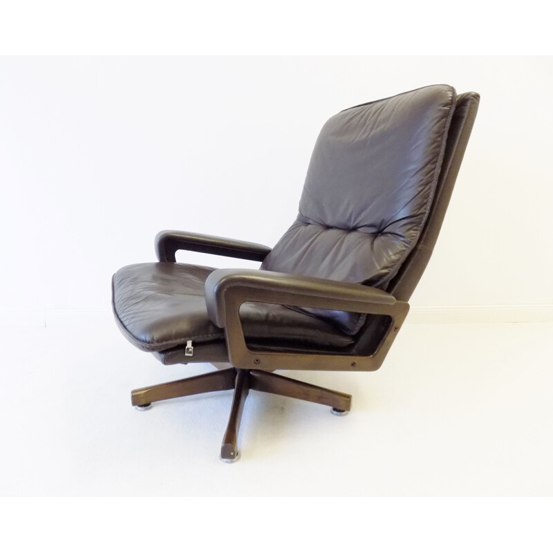 Vintage Strässle King chair brown leather armchair by Andre Vandenbeuck by WK