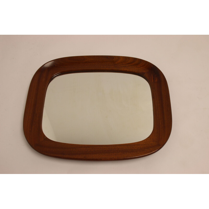 Specchio vintage con grande bordo in legno