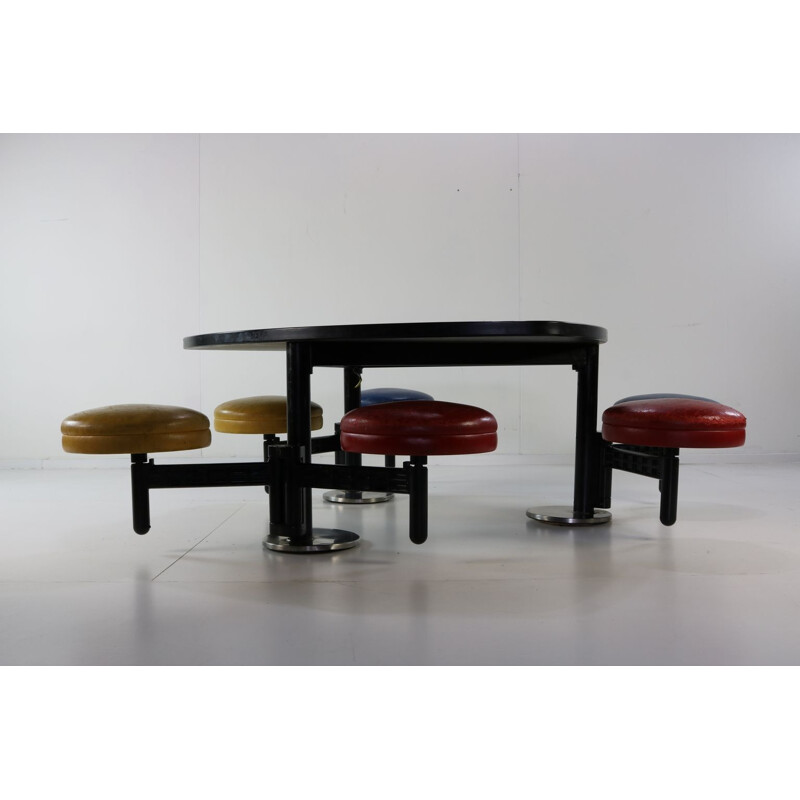 Vintage School 6 seating Modus in leather by Tecno Italy