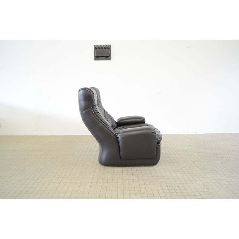 Vintage lounge chair Airborne Orchidée by Michel Cadestin space age 1970s