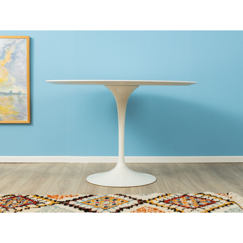 Vintage Tulip dining table Wooden table top with aluminum base by Eero Saarinen Knoll International 1957